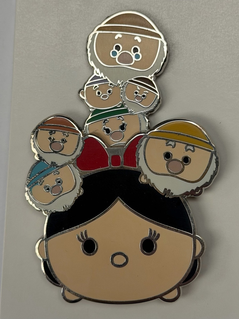 Disney Tsum Tsum Snow White And the Seven Dwarfs Slider Pin